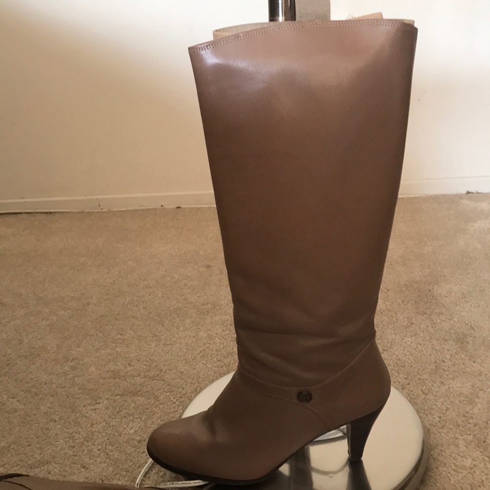 Taupe boots